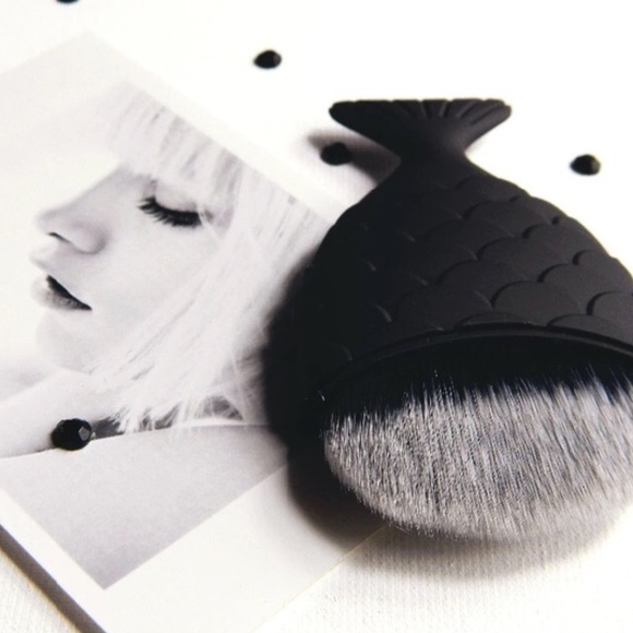 “No One Lives In Black & White” [4pc Set] - Picture 7 of 7